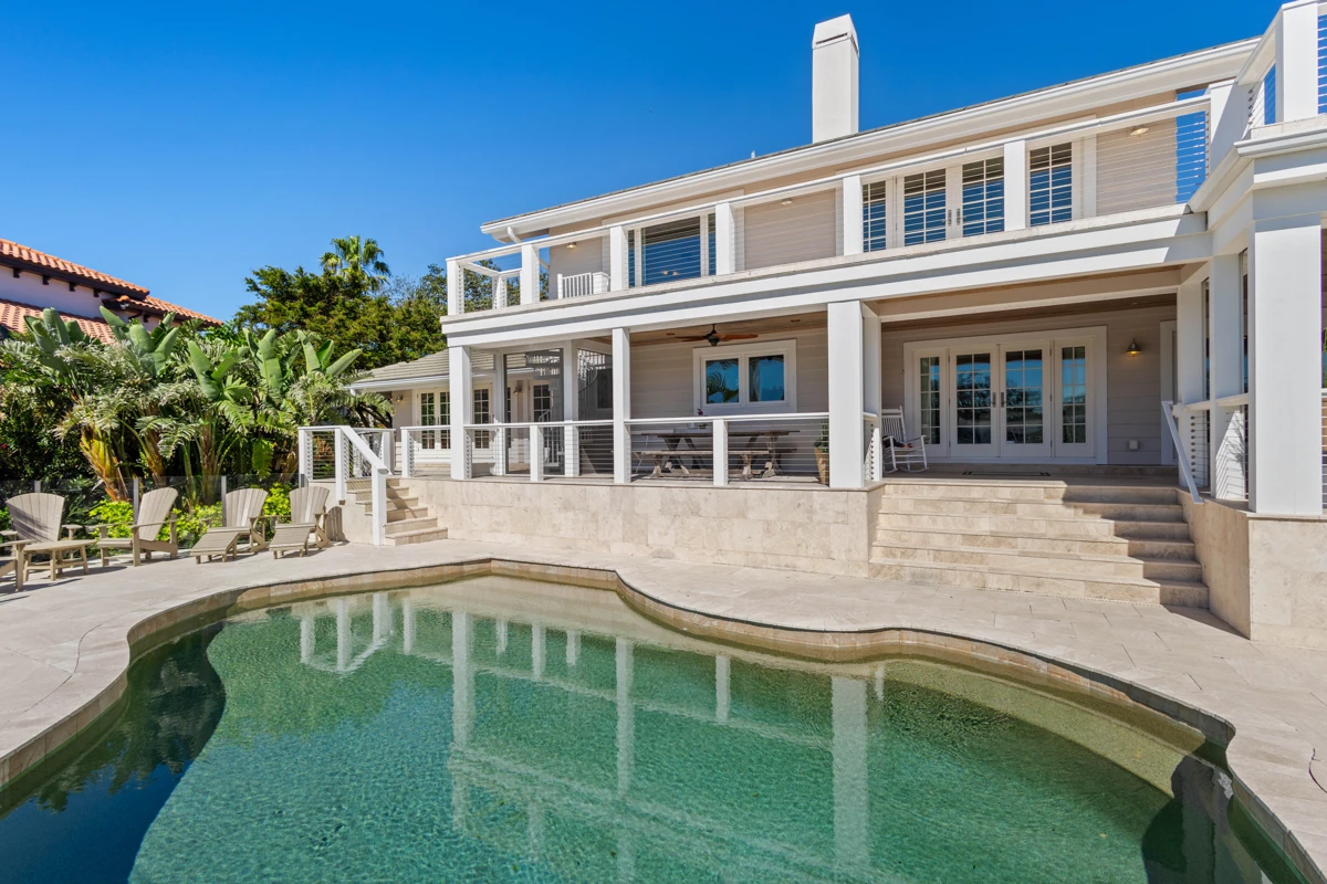 520 Harbor Cay Drive example property website