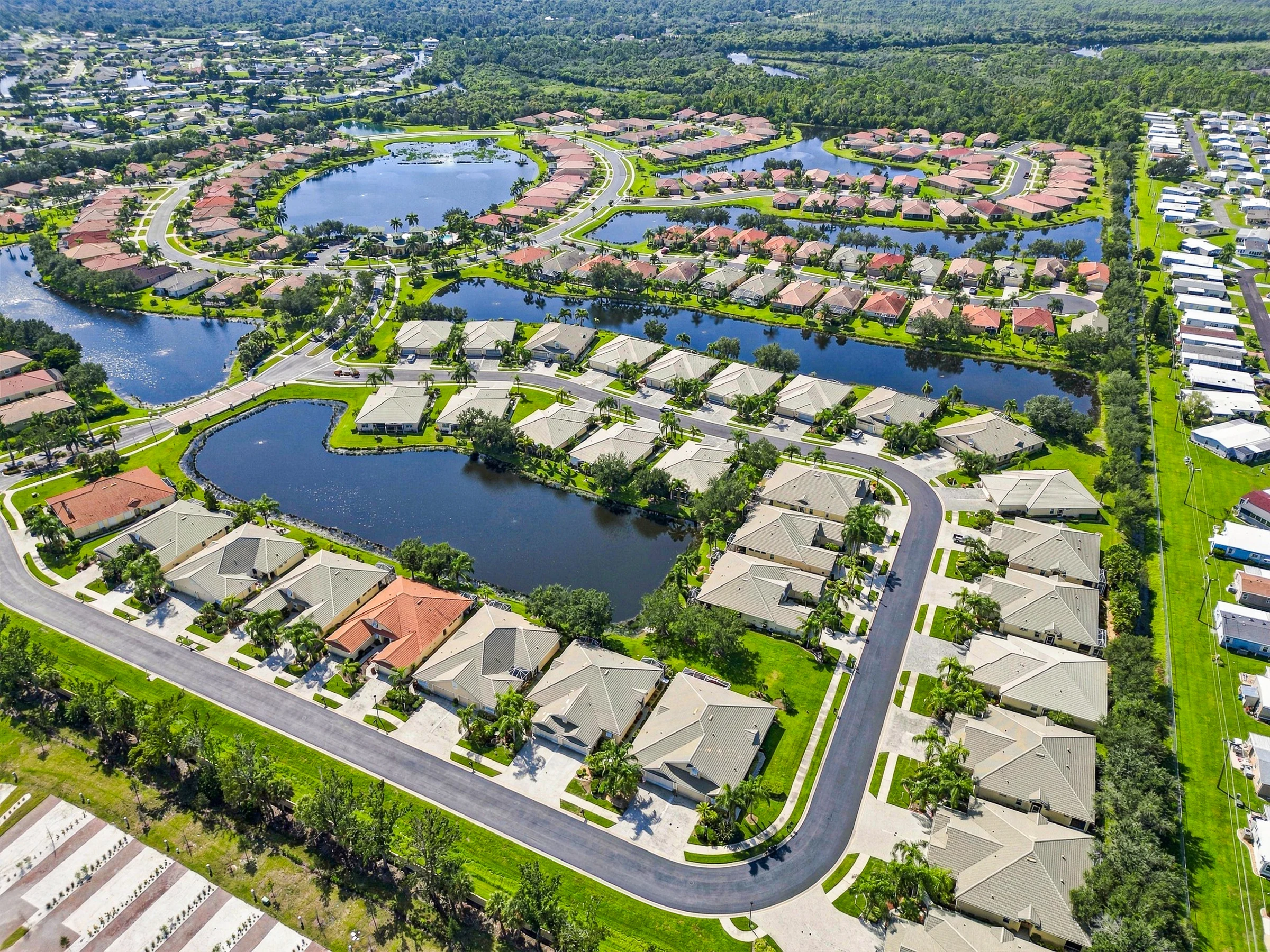 Lakeside neighborhood from the air photographed by Vuzario