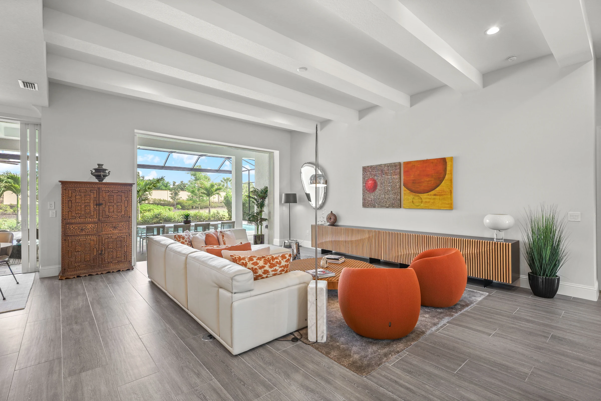 Contemporary living room with coffered ceiling photographed by Vuzario