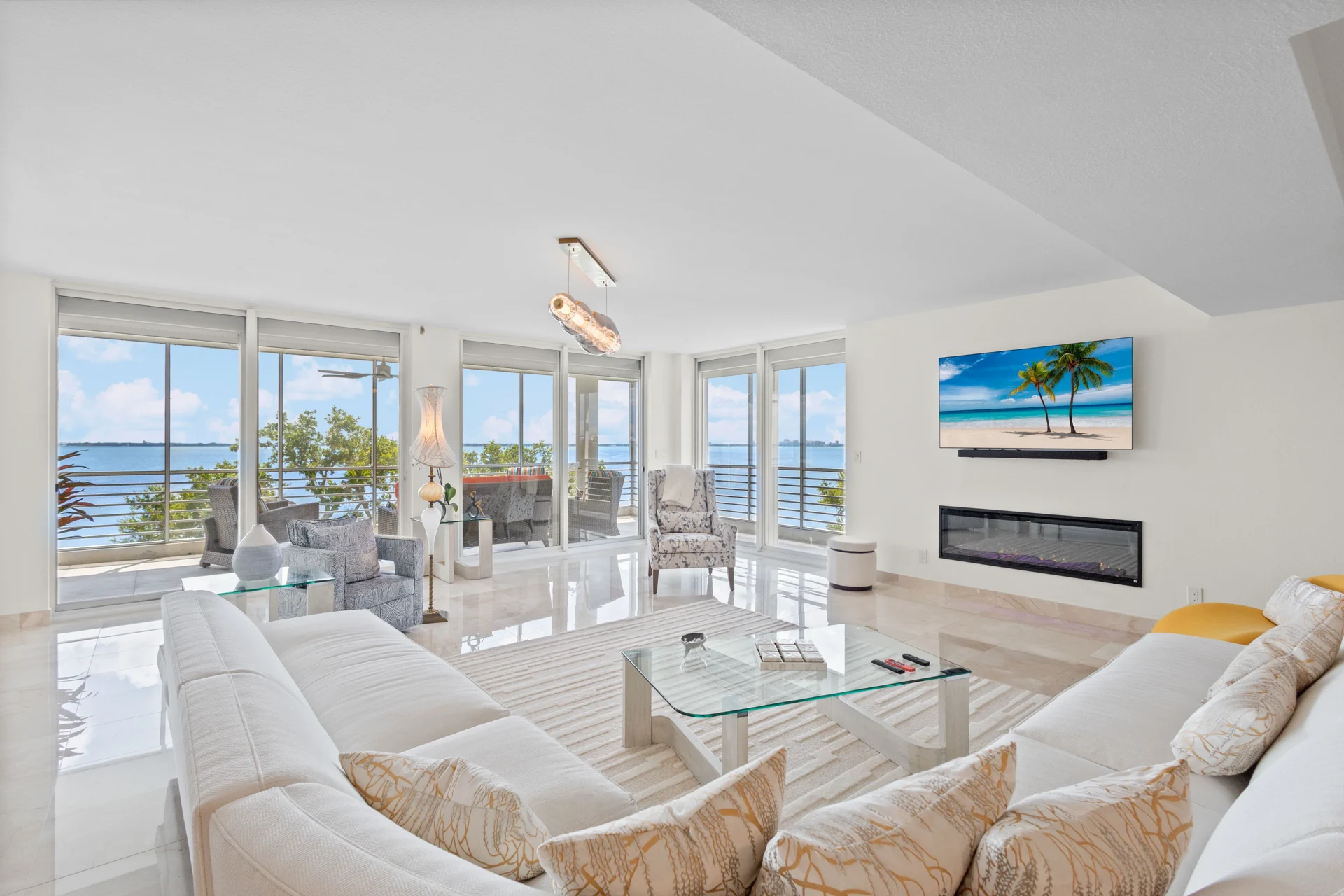 2450 Harbourside Dr, Unit 244 property slideshow preview